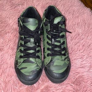 Kids Camo Mid Tops
